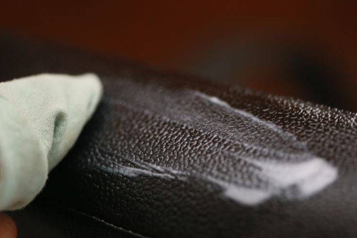 طريقة إزالة الألوان الفلوماستر من الجلد