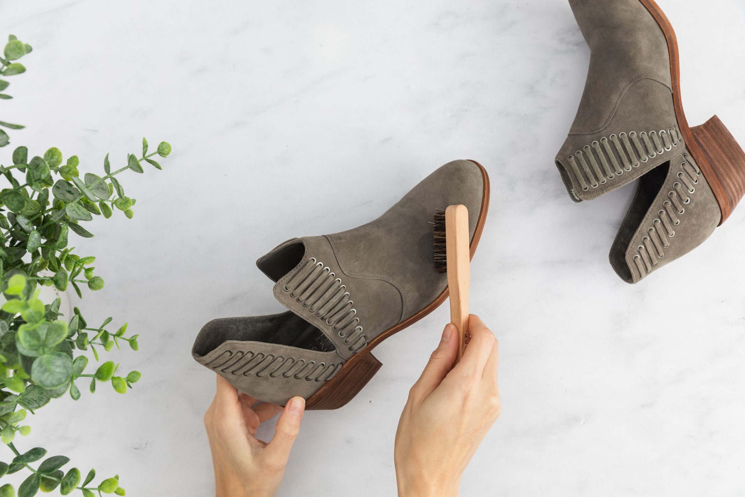 كيفية تنظيف جزمة شمواه